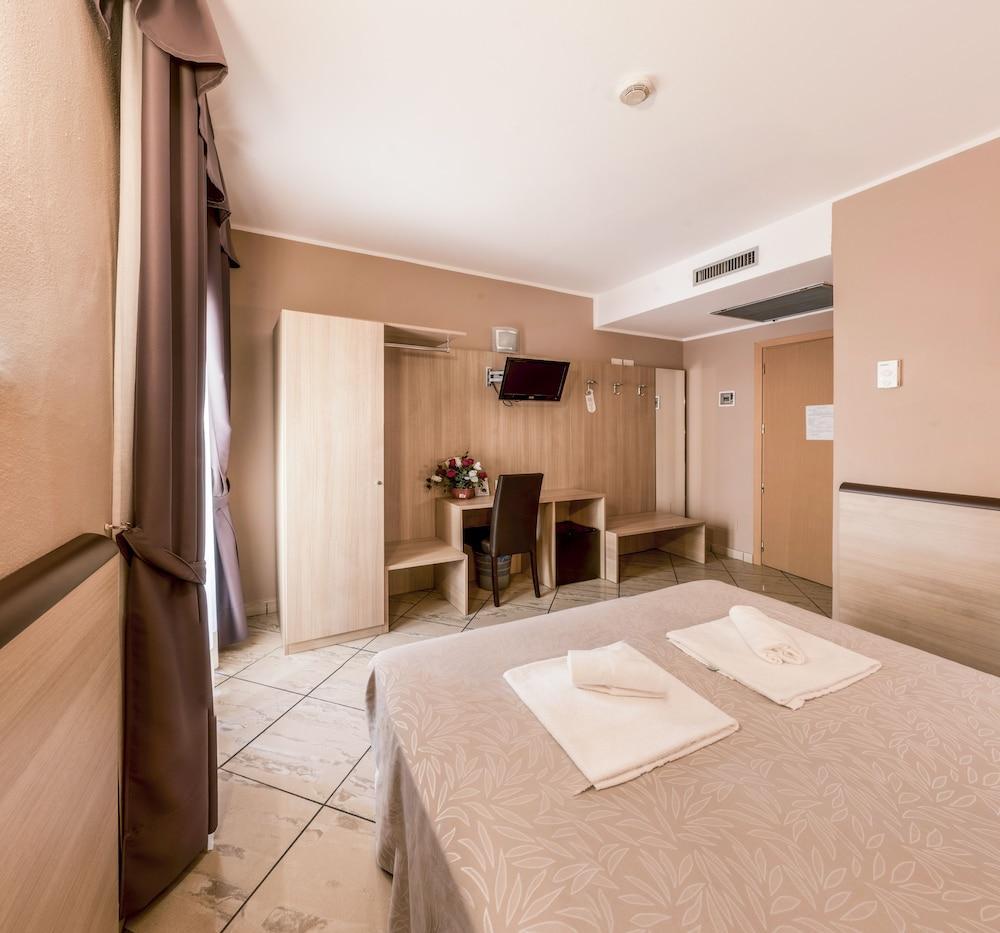 Hotel Brianza Μιλάνο Εξωτερικό φωτογραφία