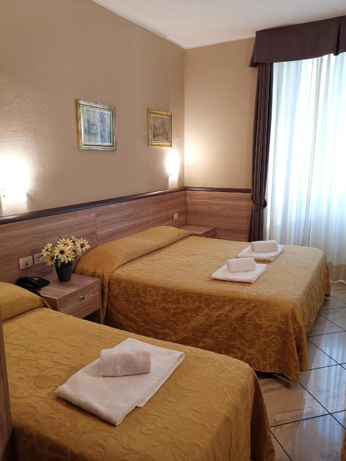 Hotel Brianza Μιλάνο Εξωτερικό φωτογραφία