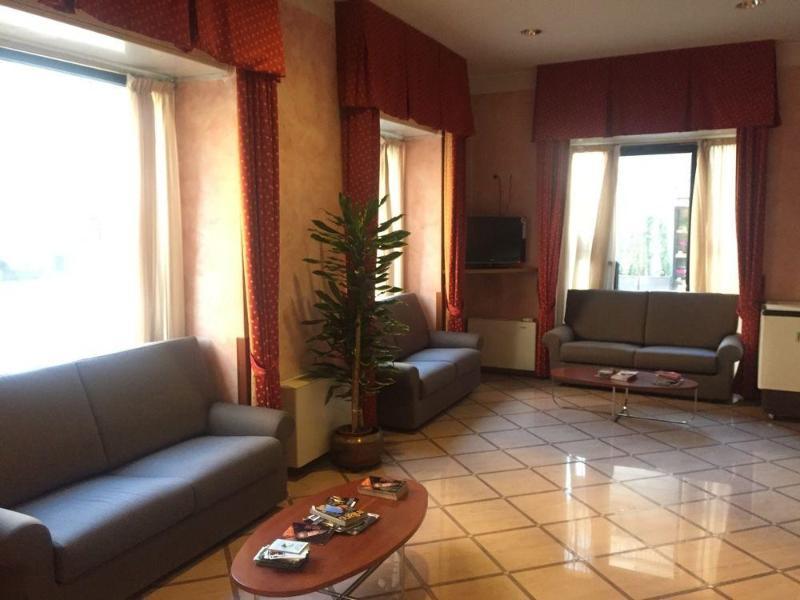 Hotel Brianza Μιλάνο Εξωτερικό φωτογραφία