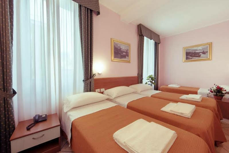 Hotel Brianza Μιλάνο Εξωτερικό φωτογραφία